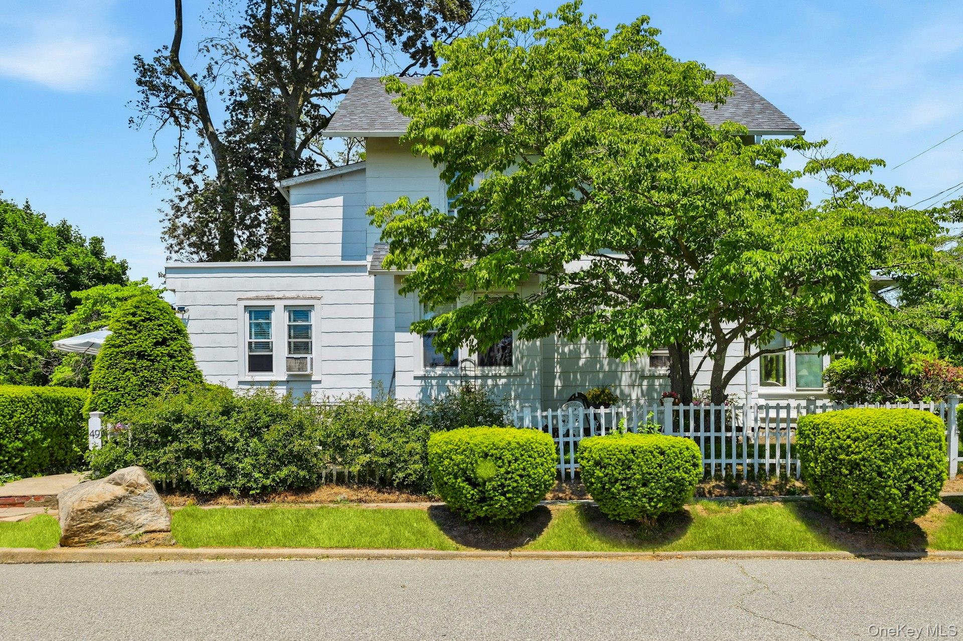 49 Clinton Avenue