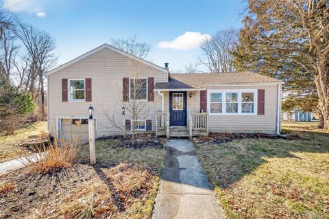 27 Franklin Road Hyde Park NY 12538