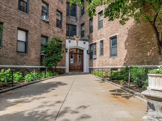 3875 WALDO AVE APT 9R, BRONX, NY 10463 - Image 8a04ca8baa433c65cbe80f71e684bb39/4021095301