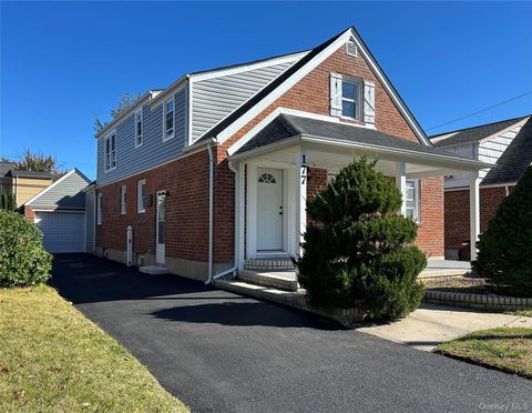 177 Roberta St, Valley Stream, NY 11580 - MLS#: 924491