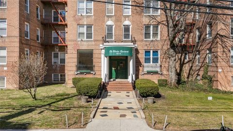 142-35 84 Drive 6B Briarwood NY 11435