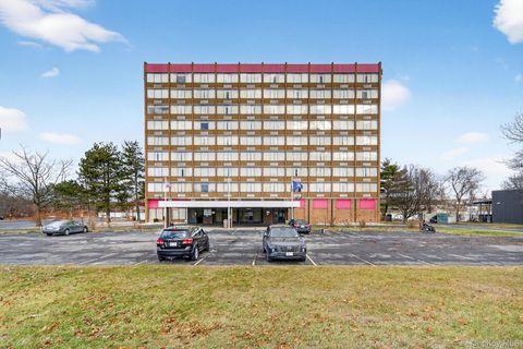 3 Watervliet Ave Ext Colonie NY 12206