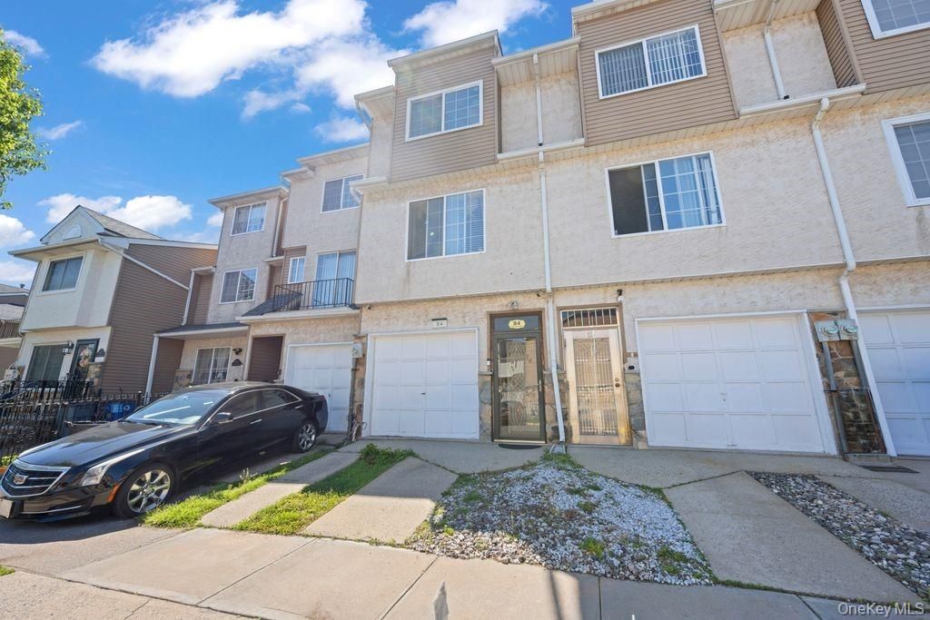 Photo of 84 Long Pond Lane, Staten Island, NY 10304 (MLS # 997347)