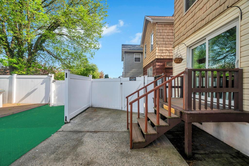 94-17 96 Street, Ozone Park, New York image 31