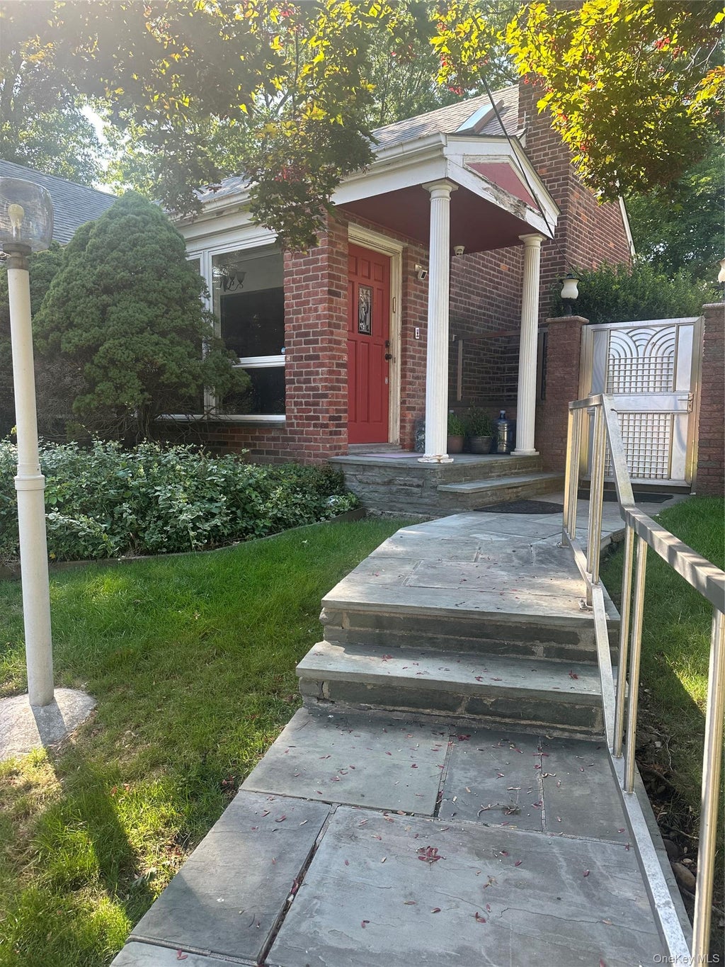 Photo of 193-25 Keno Avenue, Holliswood, NY 11423 (MLS # 1031190)
