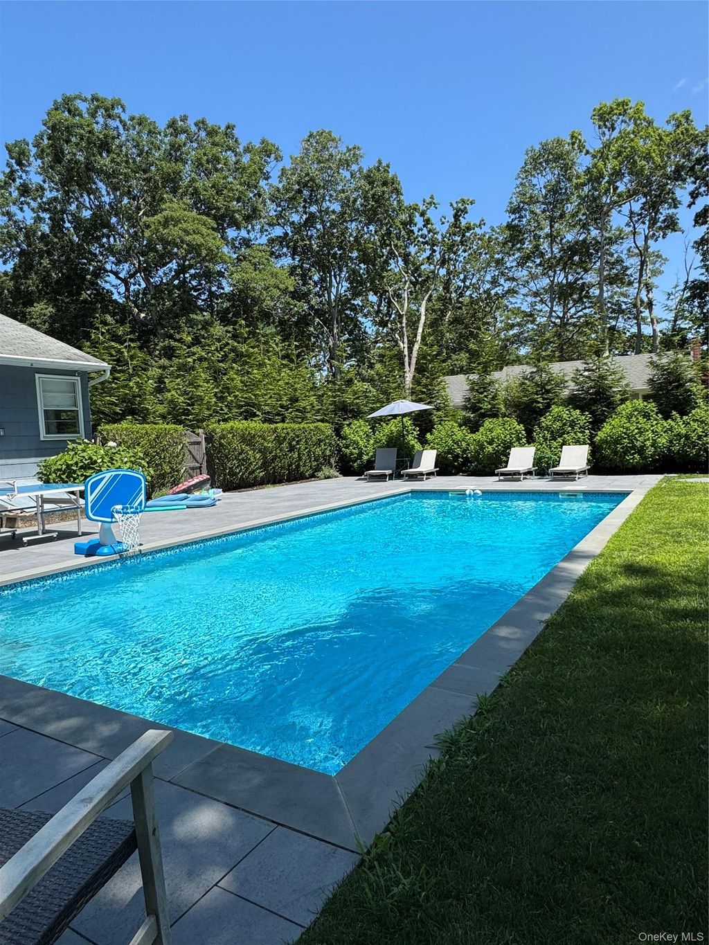 Photo of 870 Noyack Road, Southampton, NY 11968 (MLS # 986369)