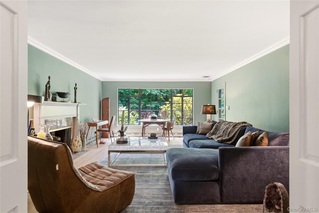 Photo of 790 Bryant Avenue, Roslyn Harbor, NY 11576 (MLS # 1022251)