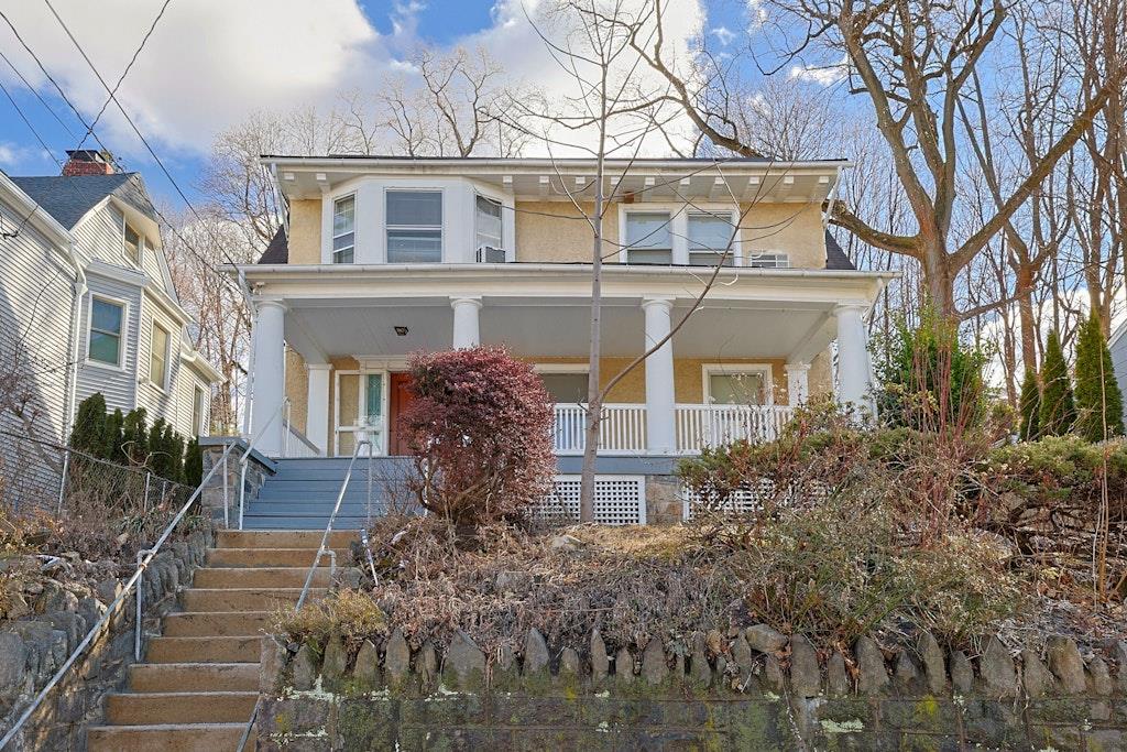 748 Warburton Avenue, Yonkers, New York image 33