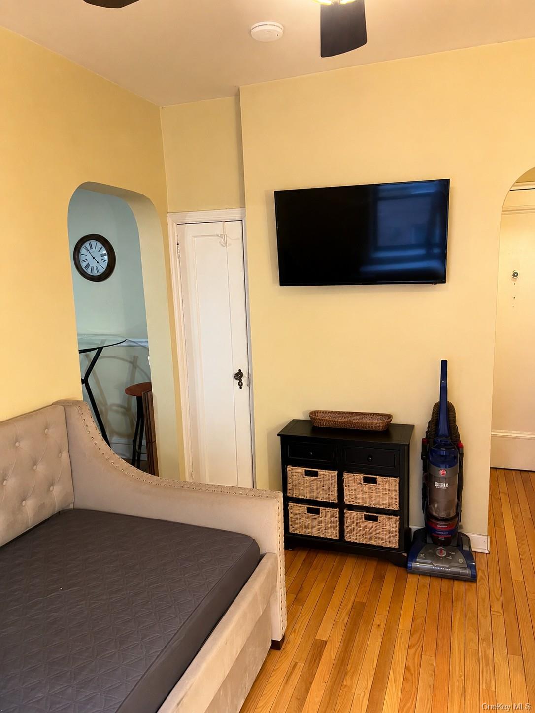 1 Franklin Avenue 4DD