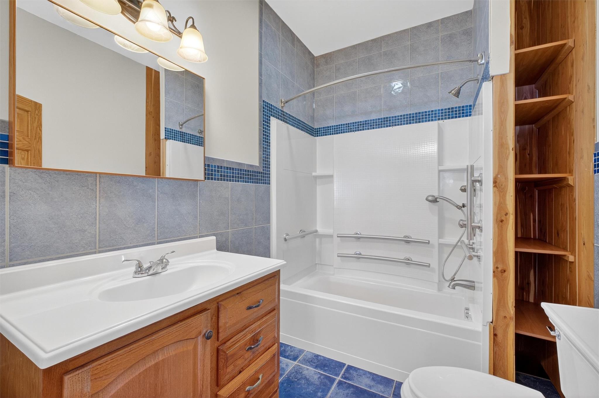 Beacon, New York 12508, United States, ,1 BathroomBathrooms,Residential,Active,179213
