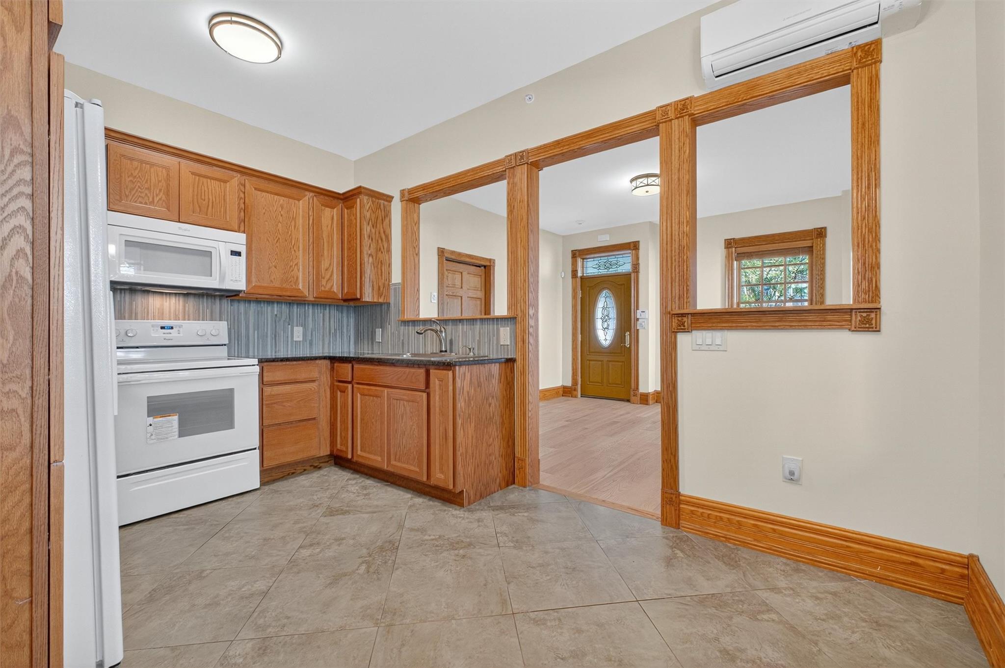 Beacon, New York 12508, United States, ,1 BathroomBathrooms,Residential,Active,179213