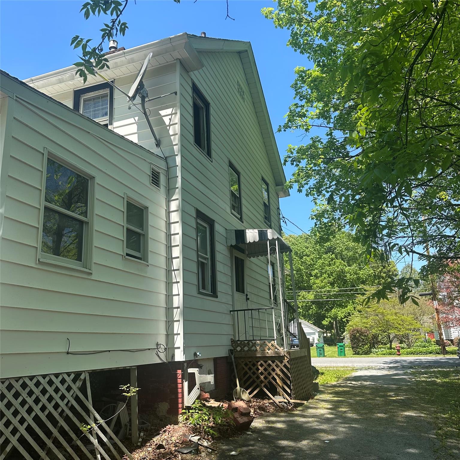 102 E Cedar Street, Poughkeepsie, New York image 3