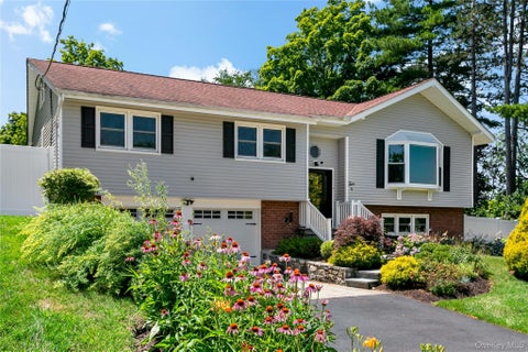 Homes For Sale - 4 Cooper Drive<br/> Westchester County, Ossining, NY 10562