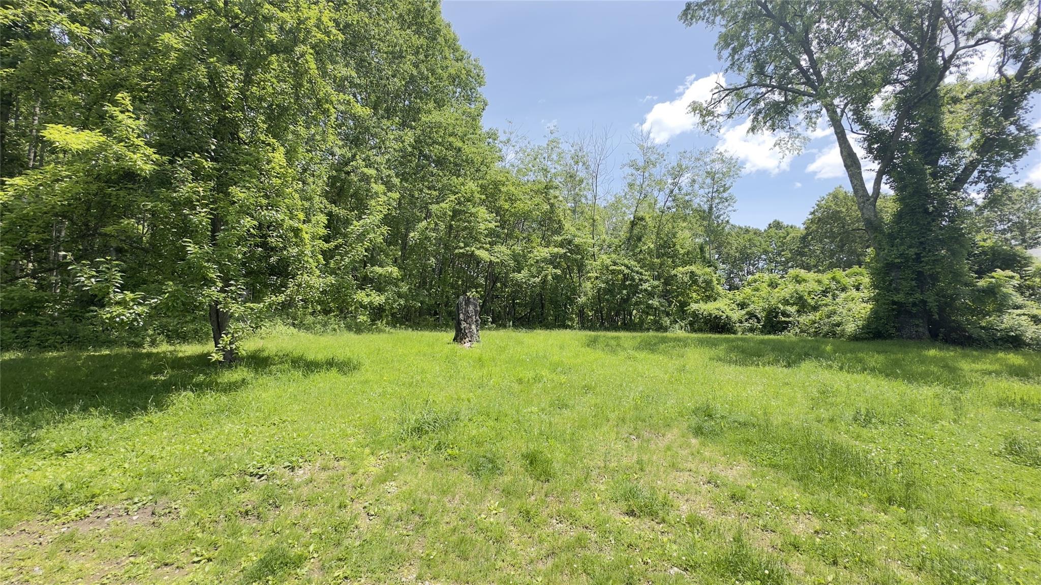 Highland, New York 12528, United States, 2 Bedrooms Bedrooms, ,1 BathroomBathrooms,Residential,Active,161657