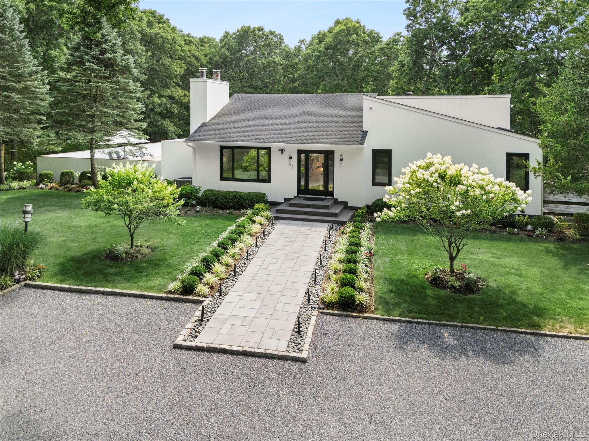 98 Old Farm Road