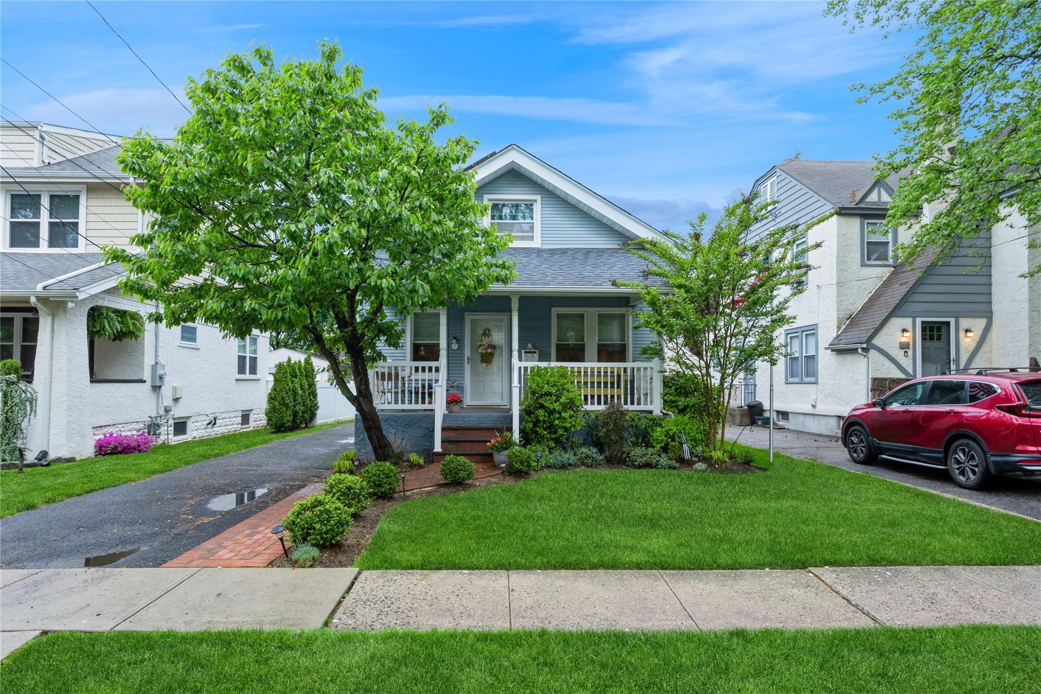 85 Lexington Avenue, Malverne, New York image 28