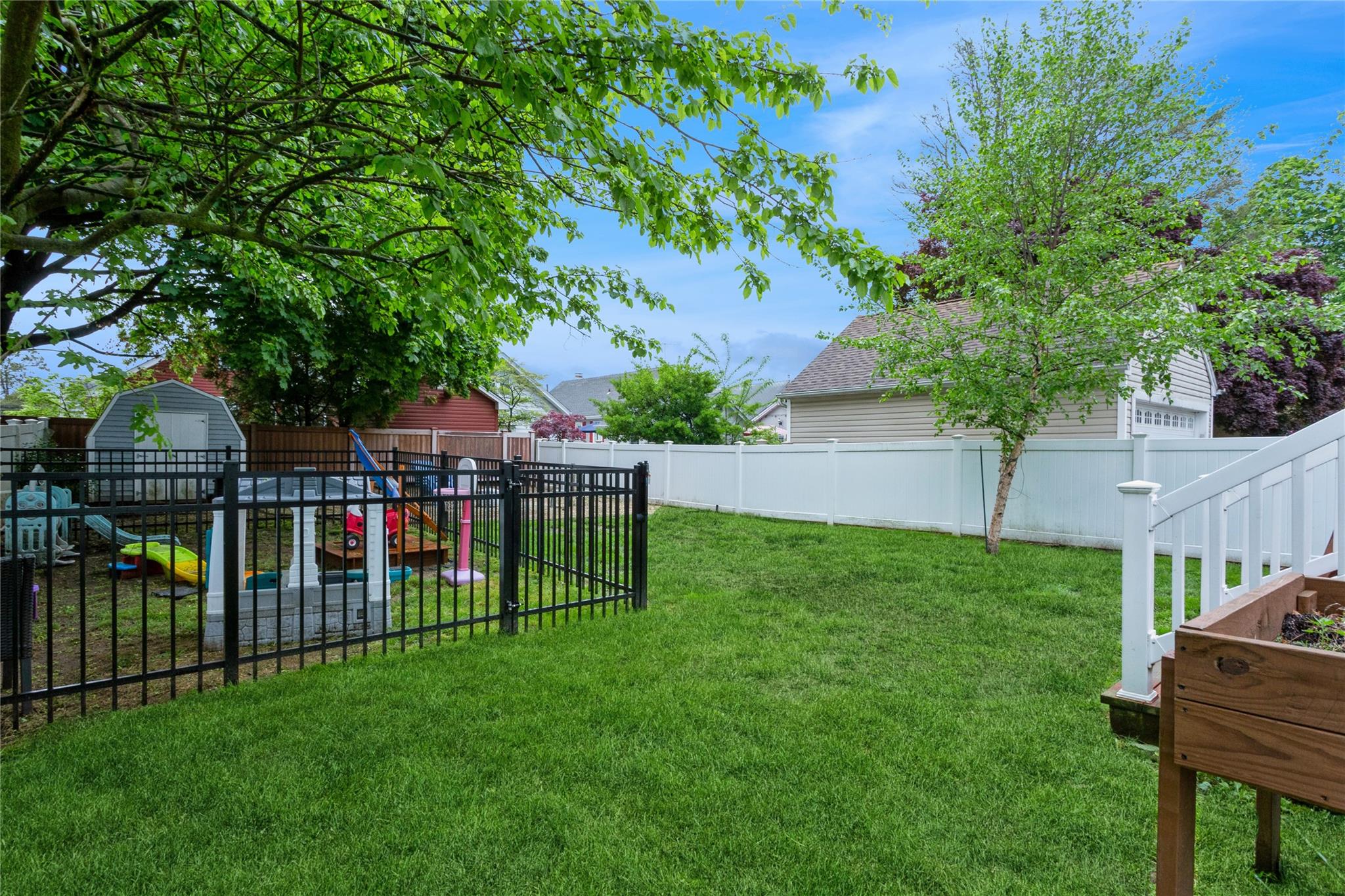 85 Lexington Avenue, Malverne, New York image 29