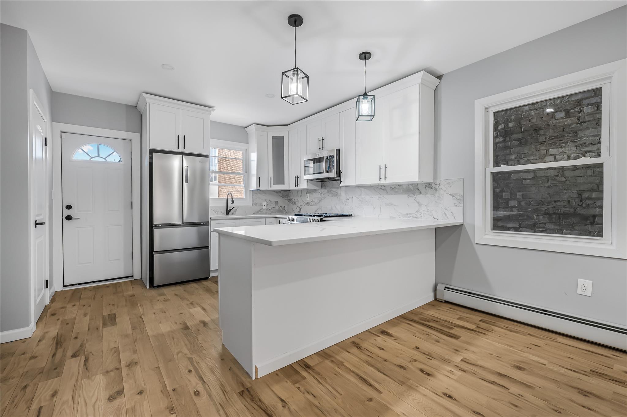 2561 Radcliff Avenue, Bronx, New York image 20
