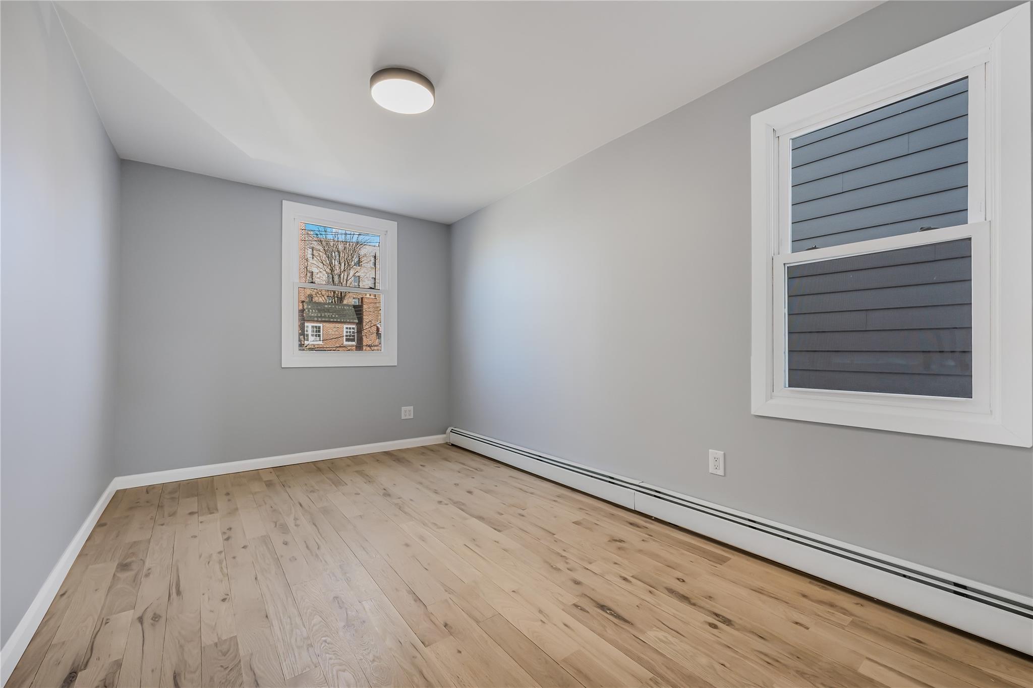 2561 Radcliff Avenue, Bronx, New York image 26