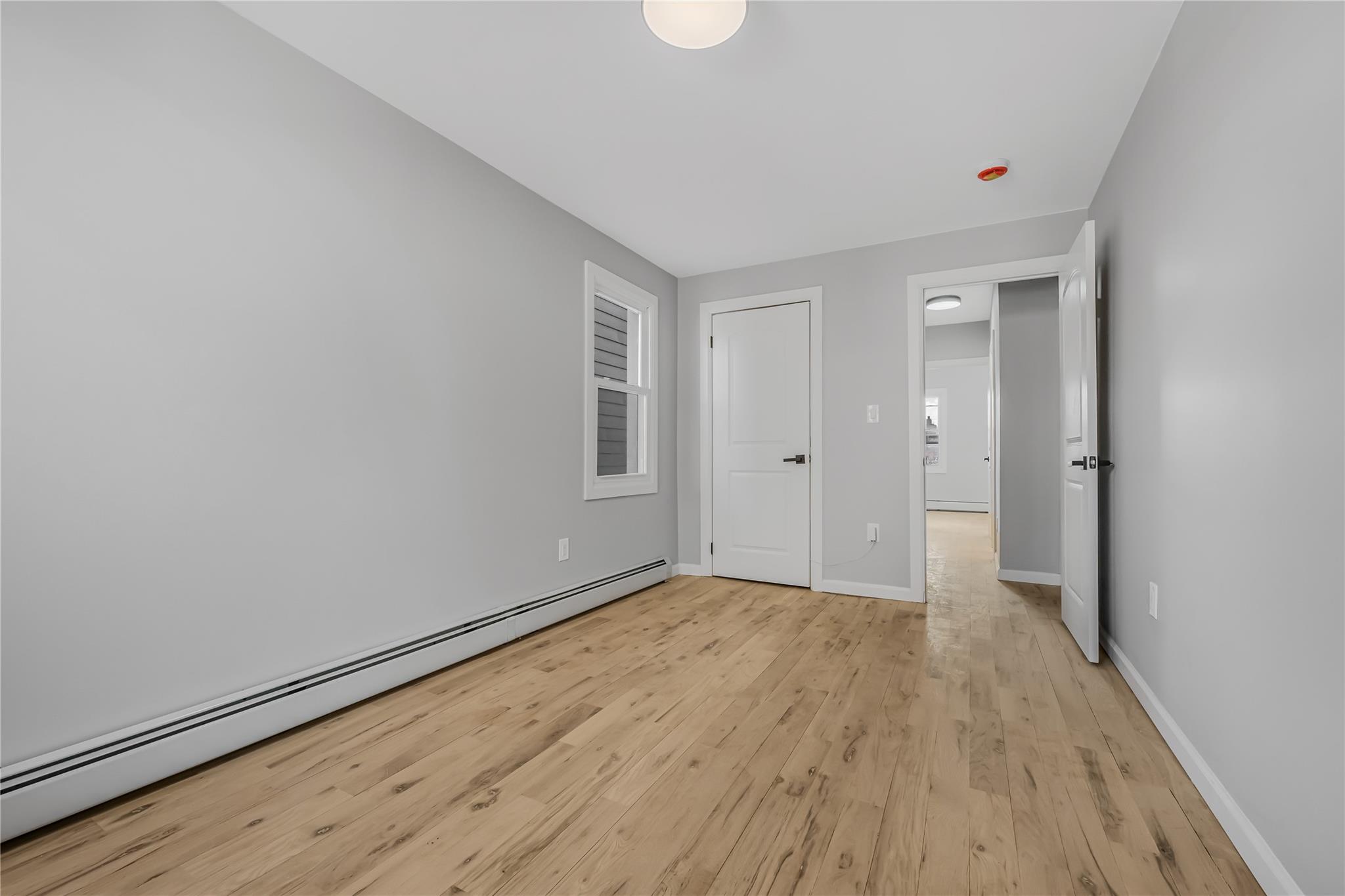 2561 Radcliff Avenue, Bronx, New York image 27