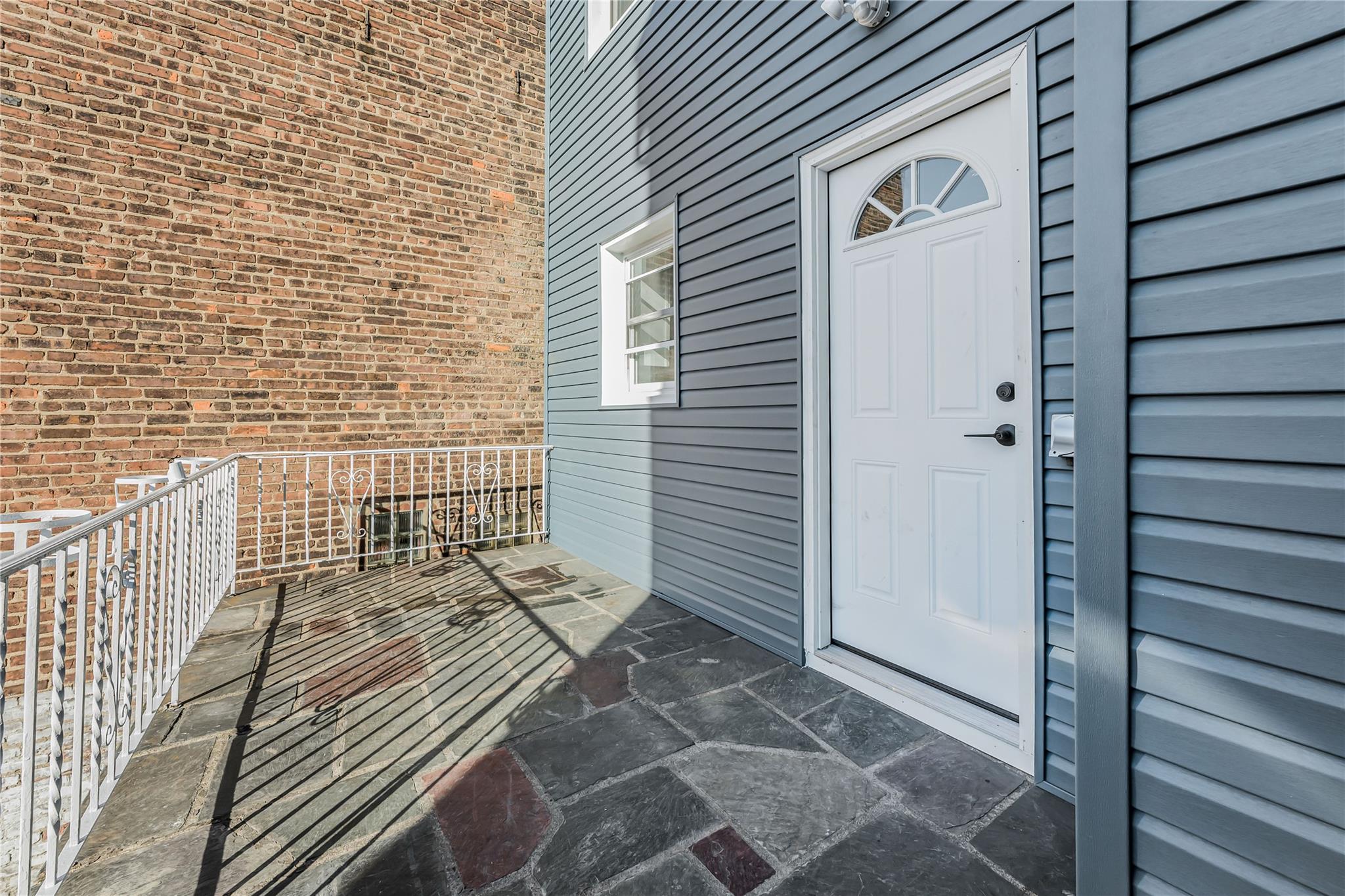 2561 Radcliff Avenue, Bronx, New York image 38