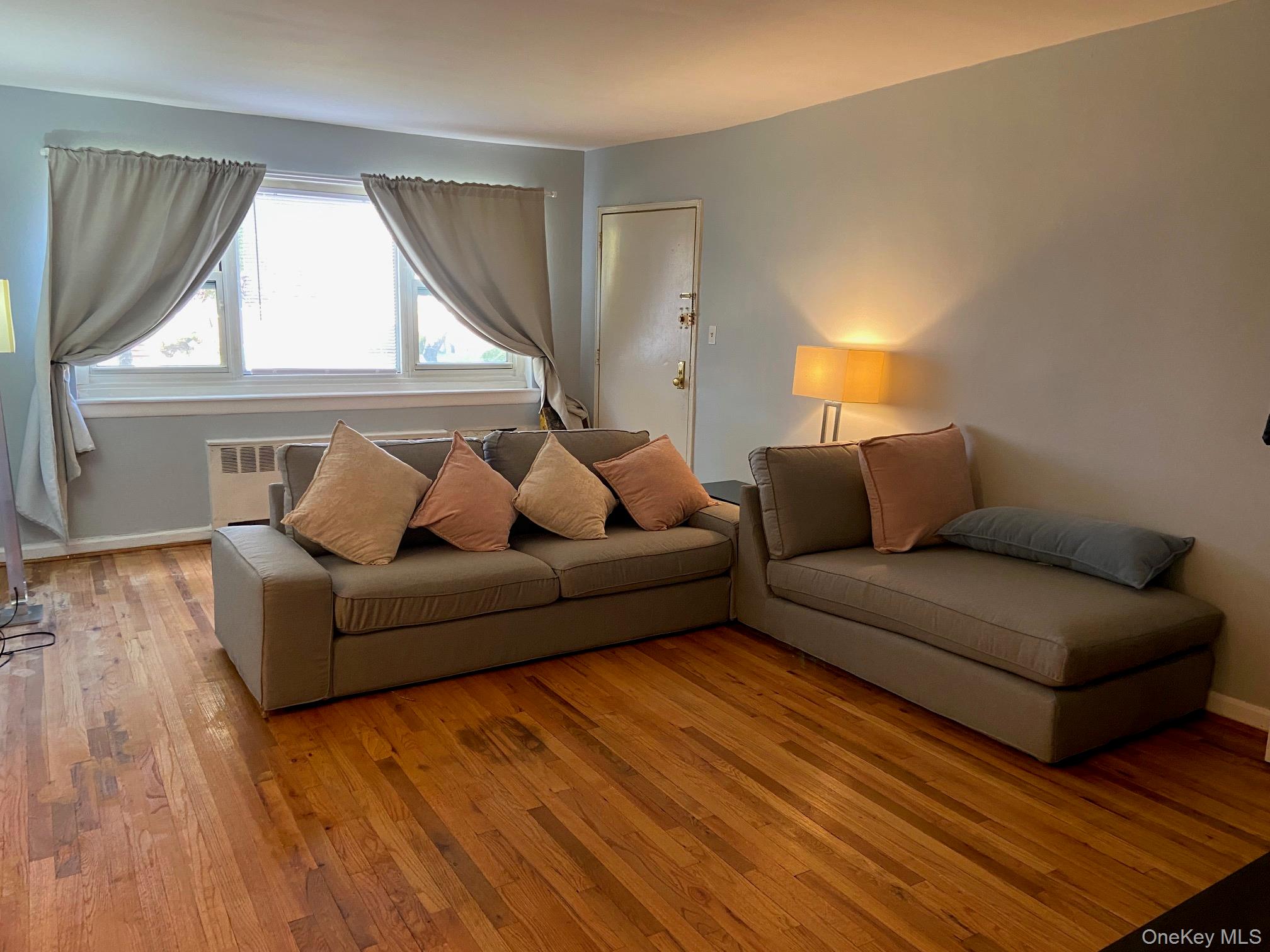 152-63 Jewel Avenue 1FL