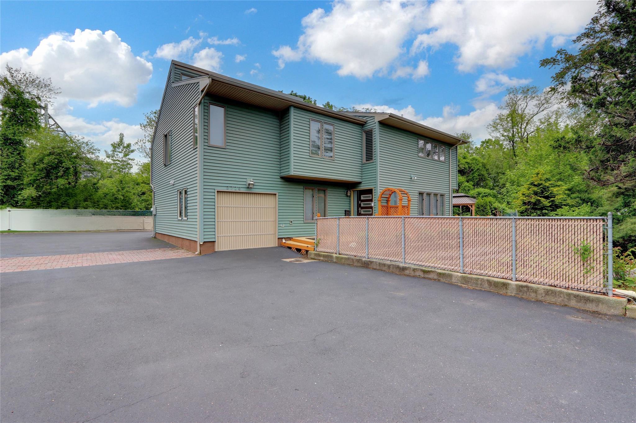 3728 East E End, Seaford, New York image 14