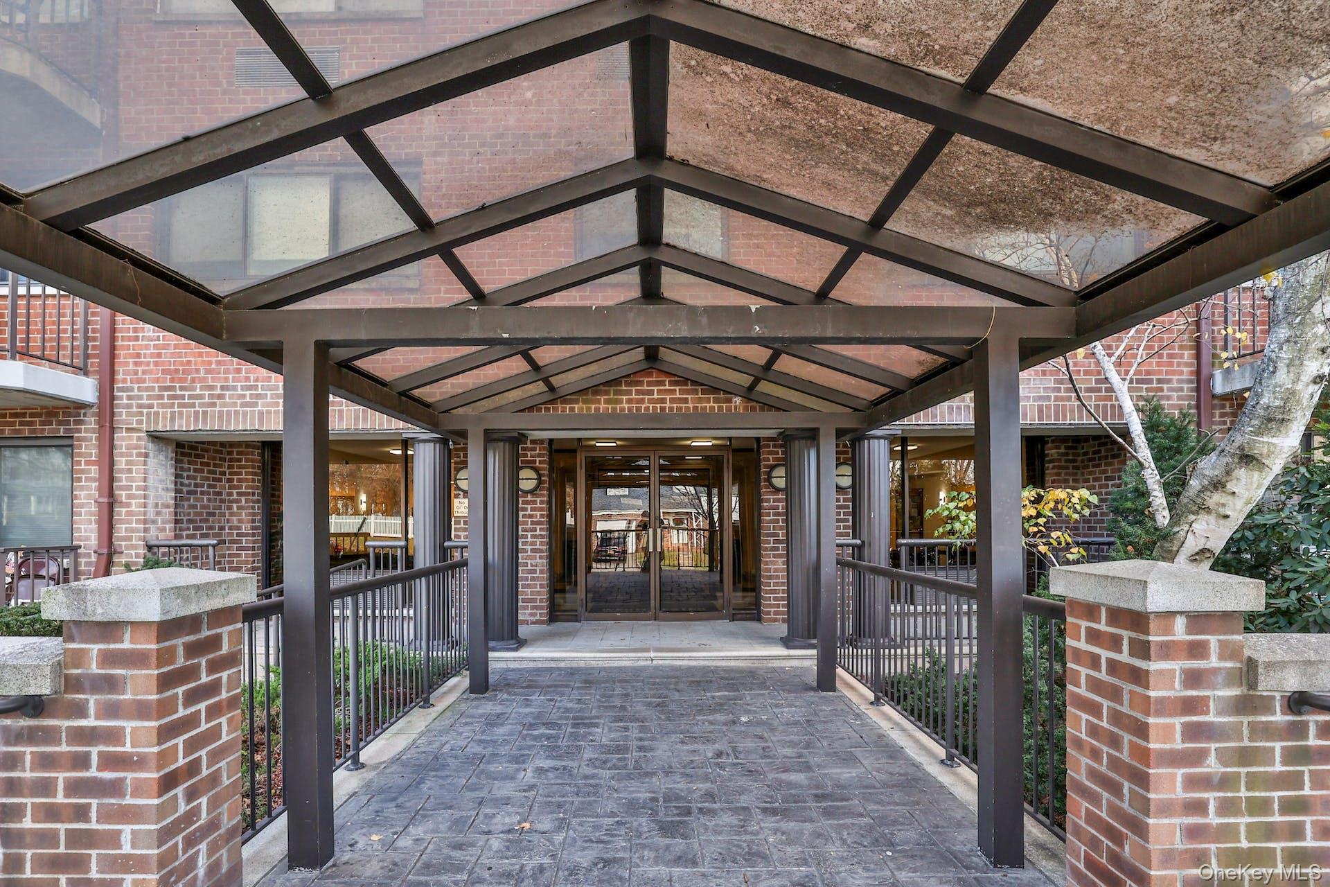 Yonkers, New York 10710, United States, 2 Bedrooms Bedrooms, ,2 BathroomsBathrooms,Residential,Active,209118