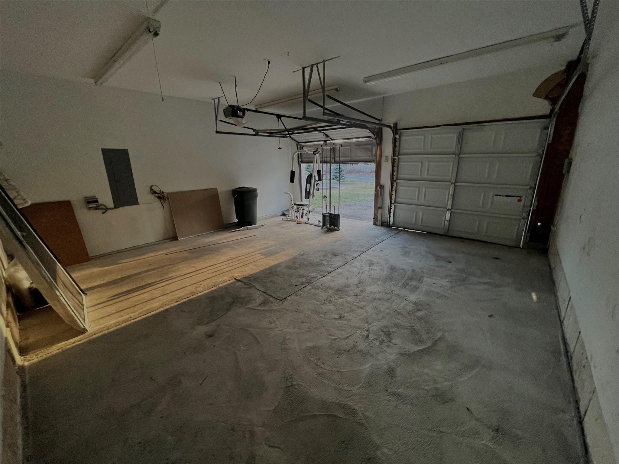 283 Blue Point Road, Farmingville, New York image 30