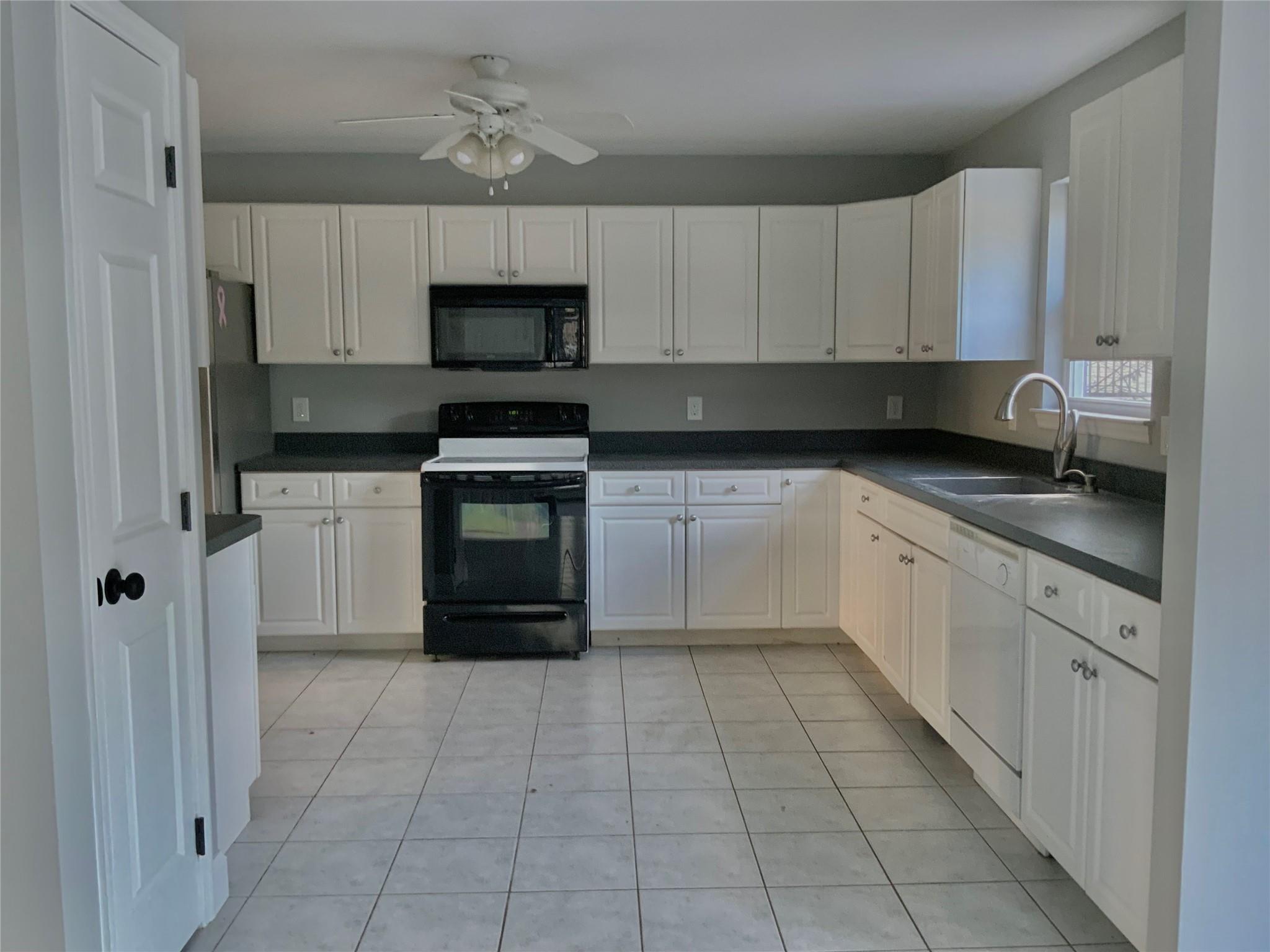 283 Blue Point Road, Farmingville, New York image 7