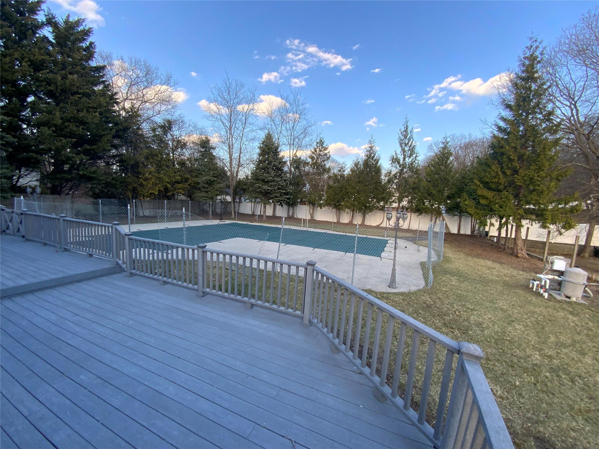 283 Blue Point Road, Farmingville, New York image 26