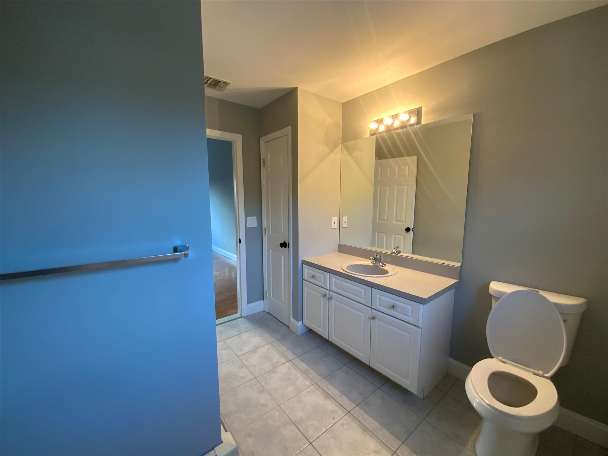 283 Blue Point Road, Farmingville, New York image 21