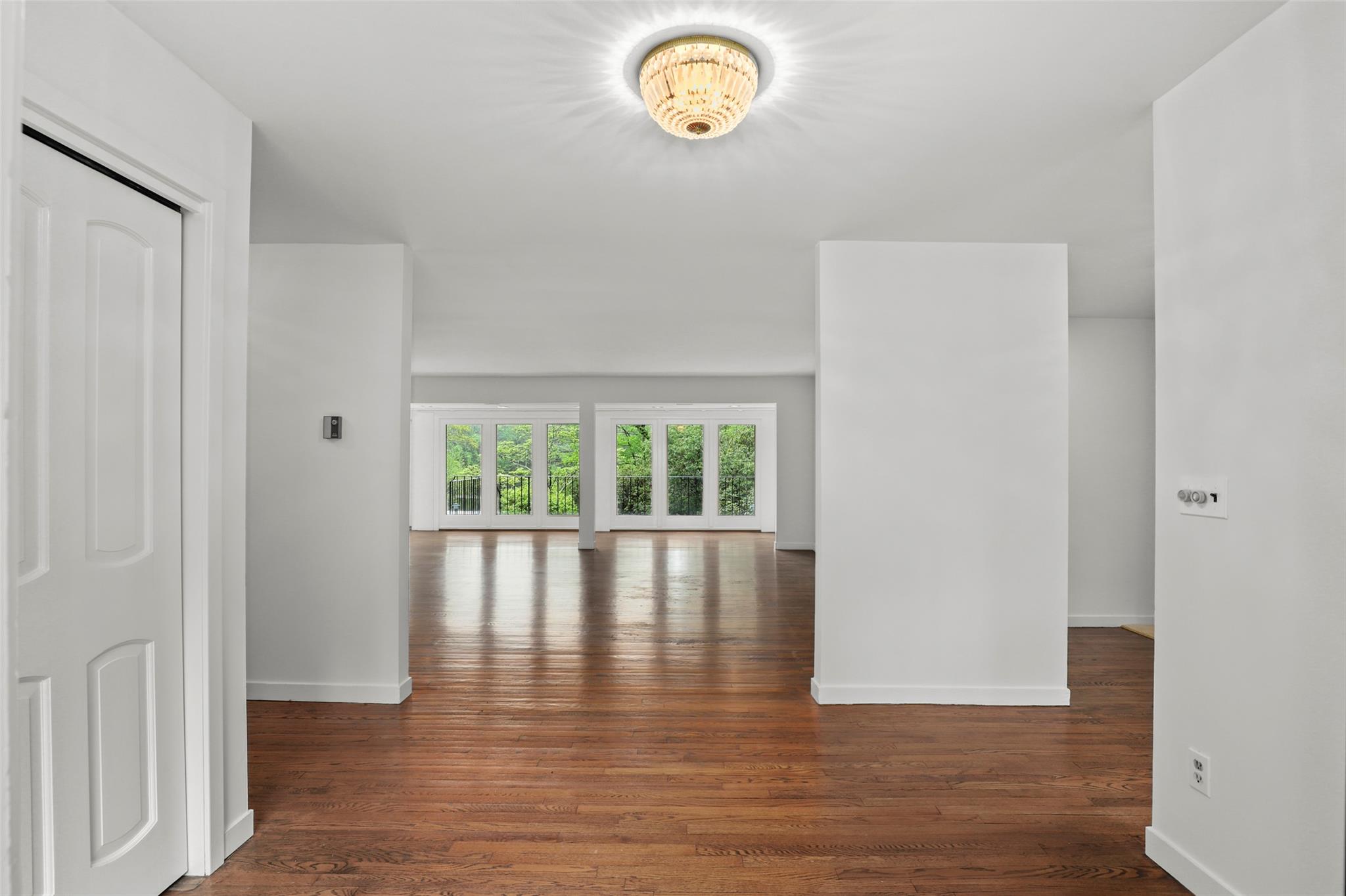 8 N Hemlock Hill Road, Pound Ridge, Florida image 7