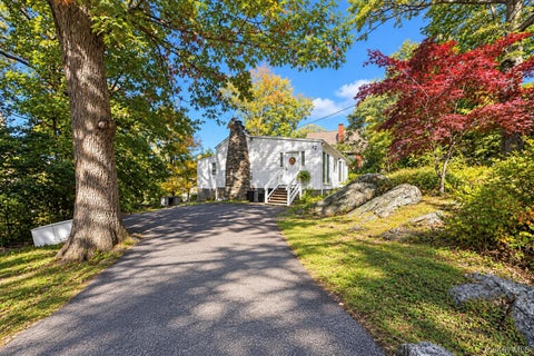 Photo of 55 Overlook Road N, White Plains, NY 10603 (MLS # 1064800)