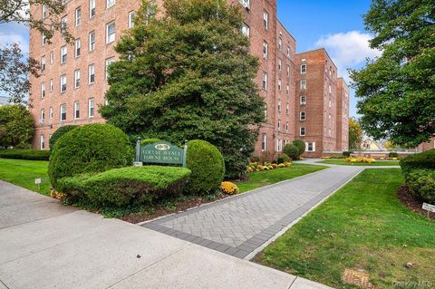 Homes For Sale - 70 Locust Avenue #B101<br/> New Rochelle, NY 10801