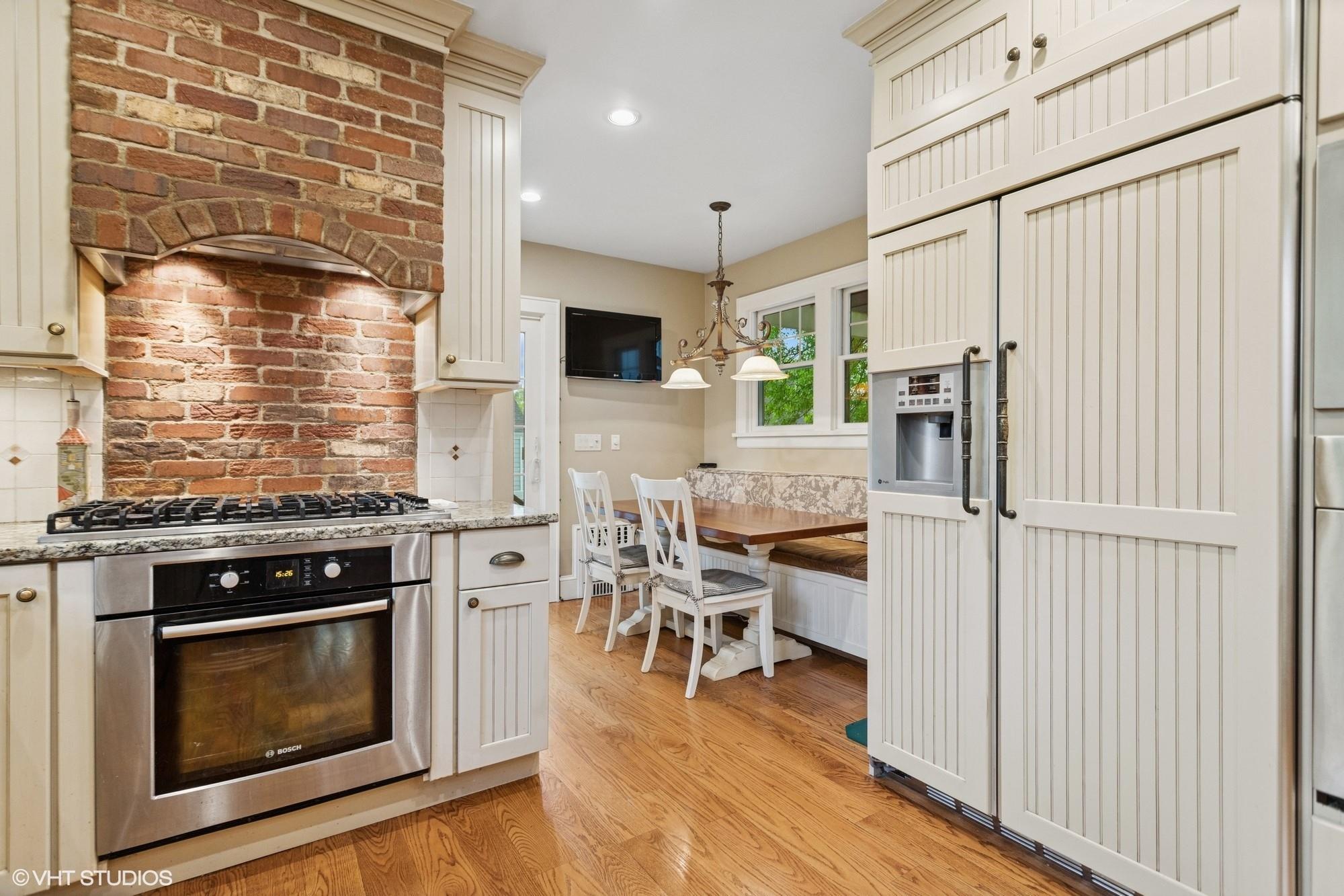 42 Hillcrest Avenue, Larchmont, New York image 7