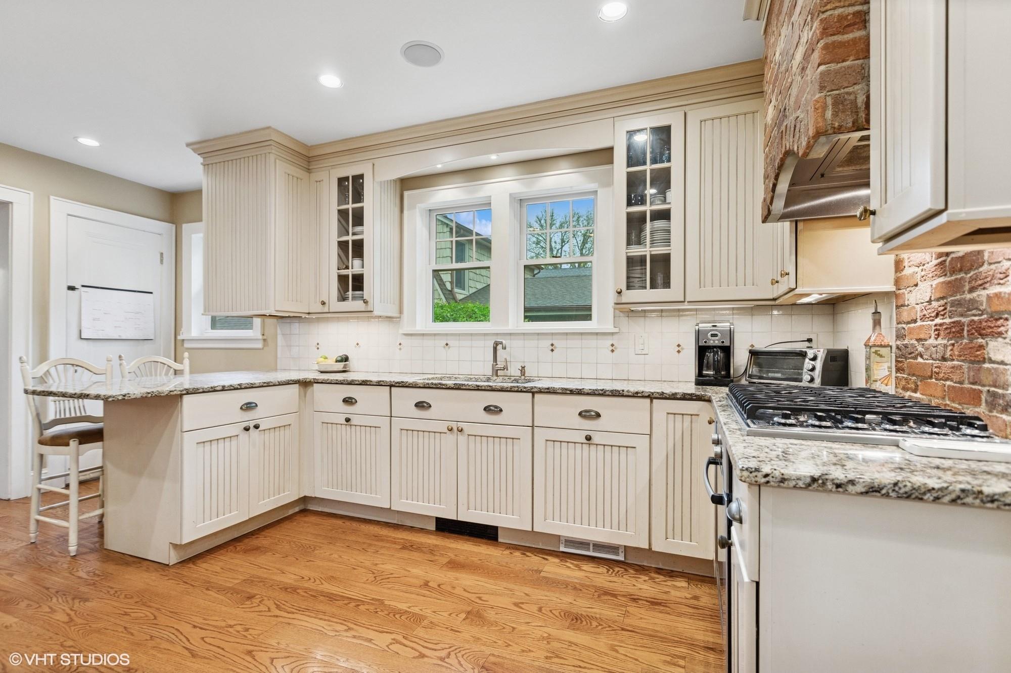 42 Hillcrest Avenue, Larchmont, New York image 27