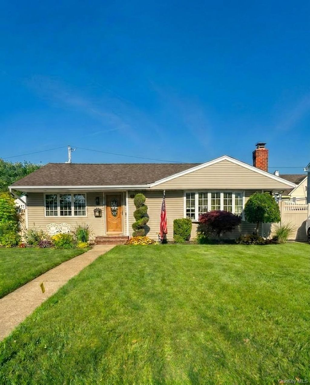 Photo of 37 Seitz Drive, Bethpage, NY 11714 (MLS # 1011069)