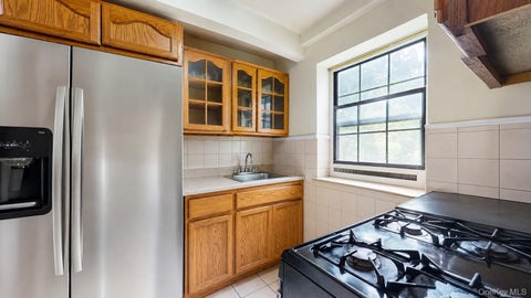 Homes For Sale - 144-15 78th Road #2D<br/> Kew Garden Hills, NY 11367