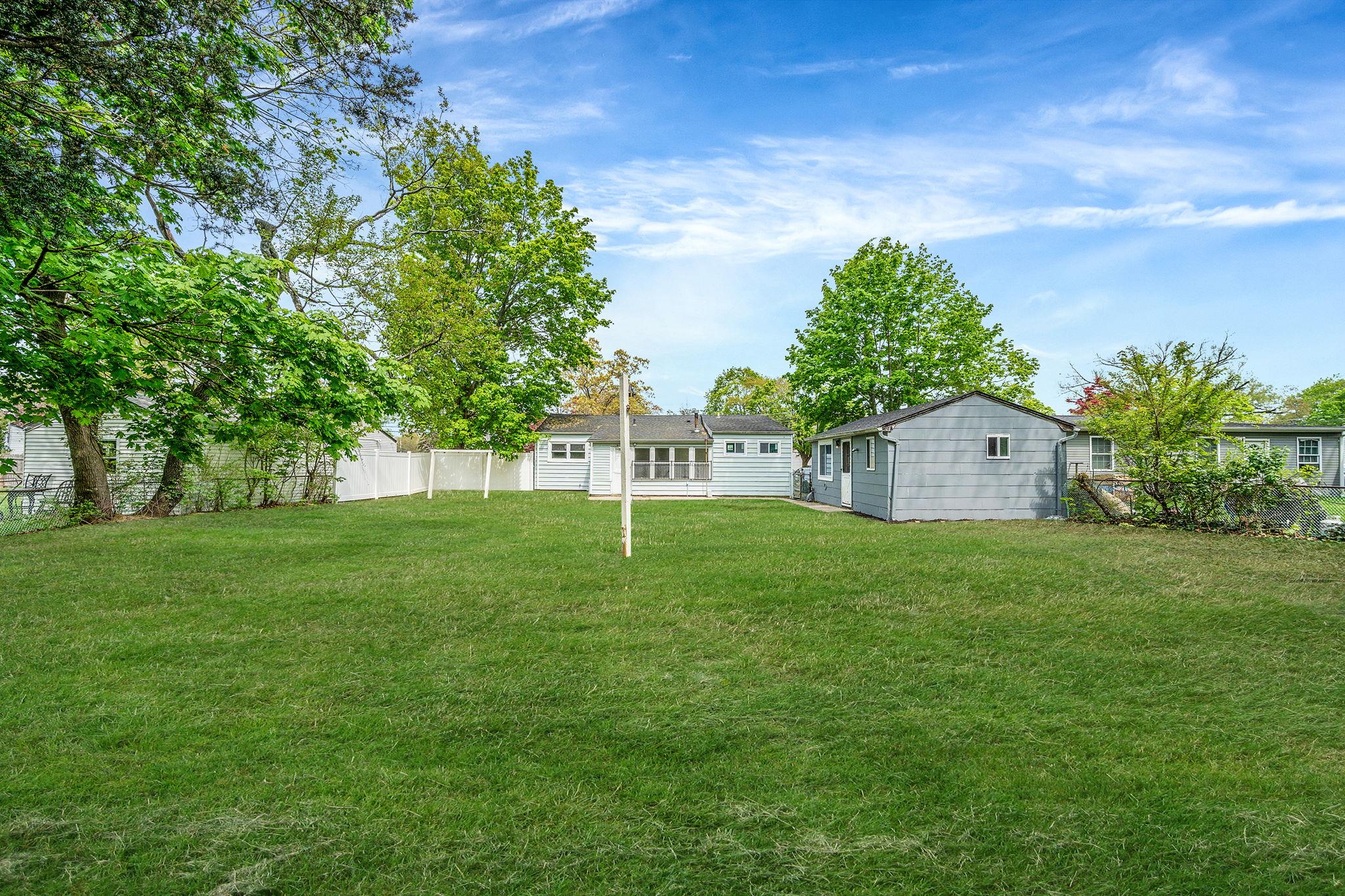 760 Spur Drive, Bay Shore, New York image 10