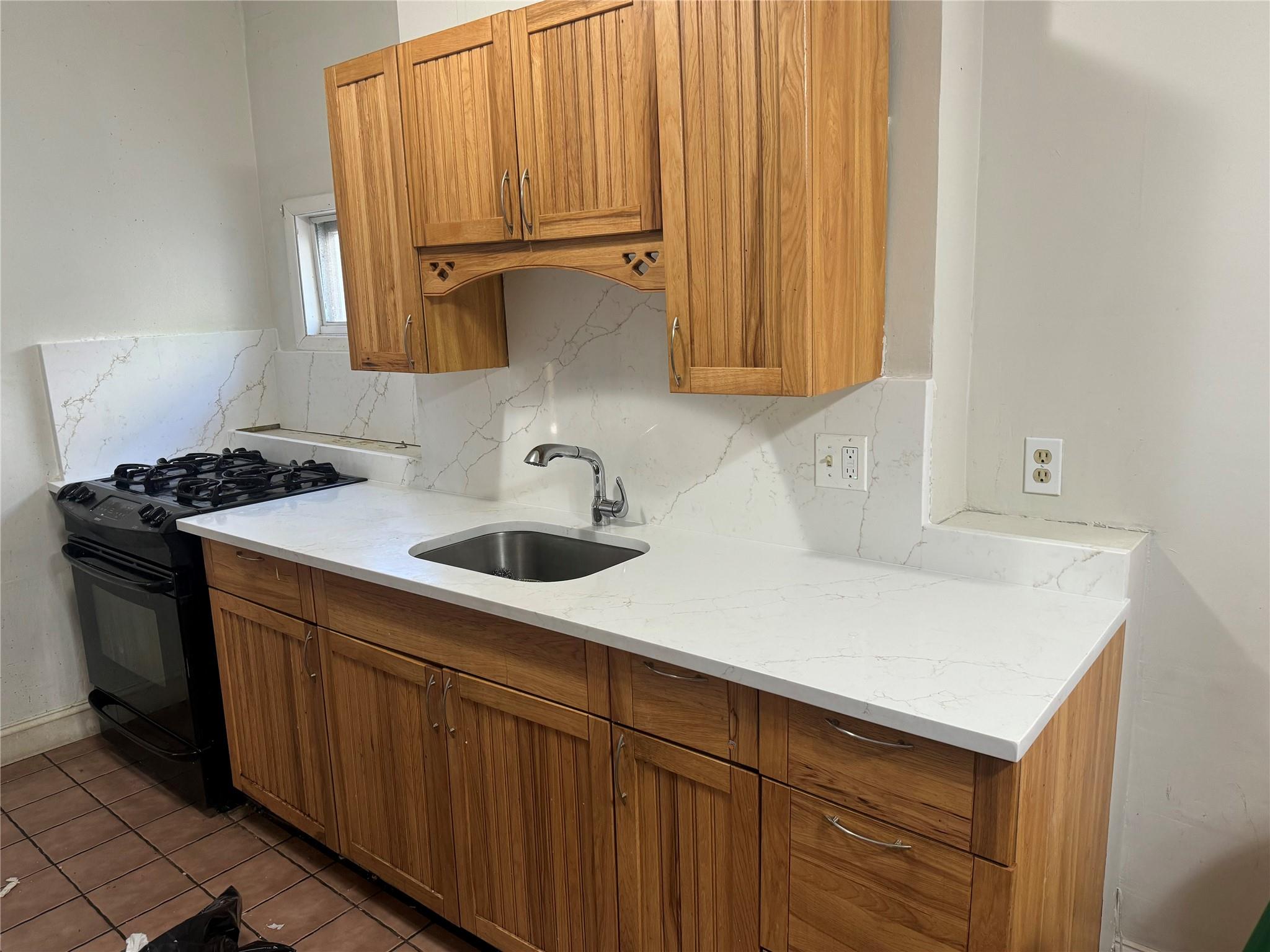 57 Prince Street, Middletown, New York image 4