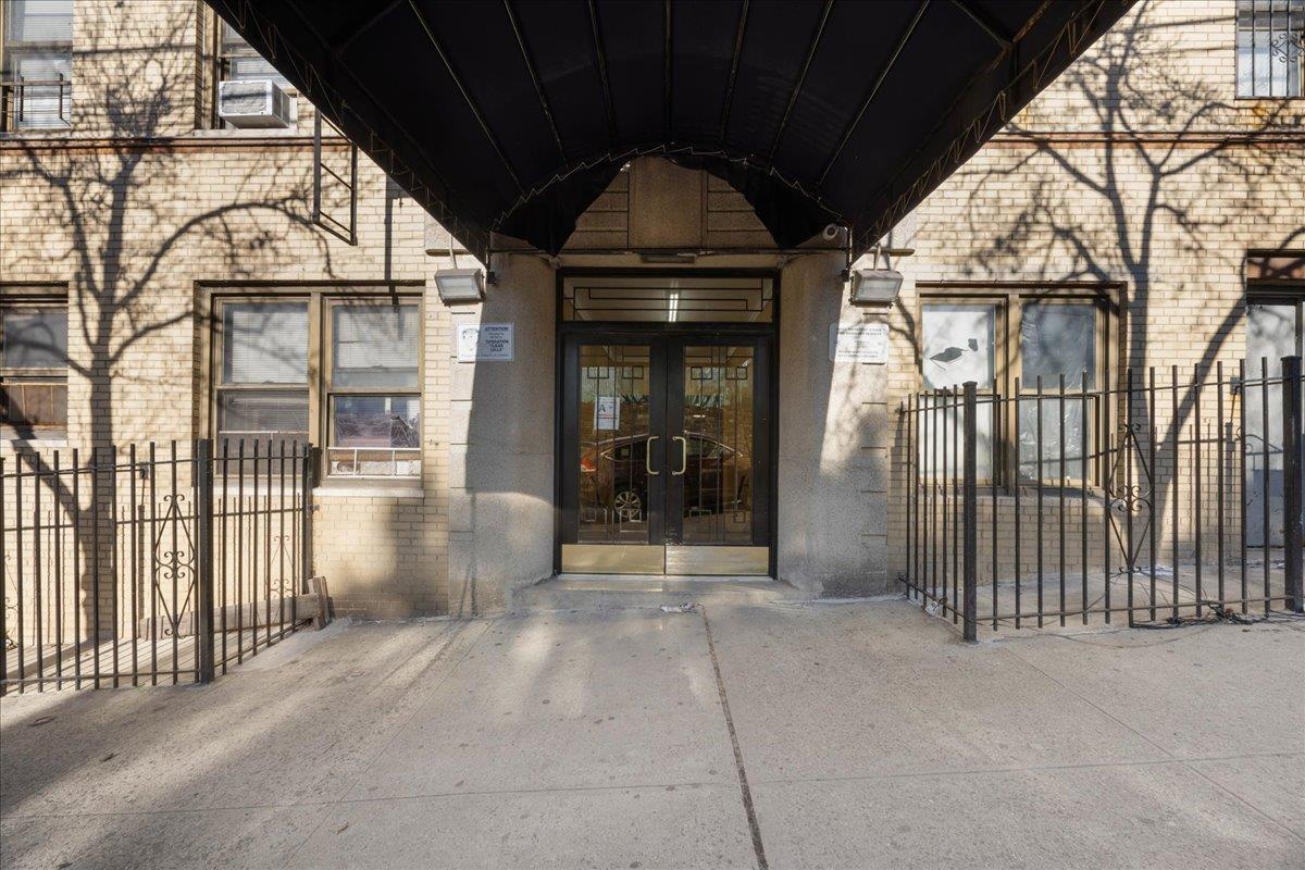 495 E 178th Street #3G, Bronx, New York image 1