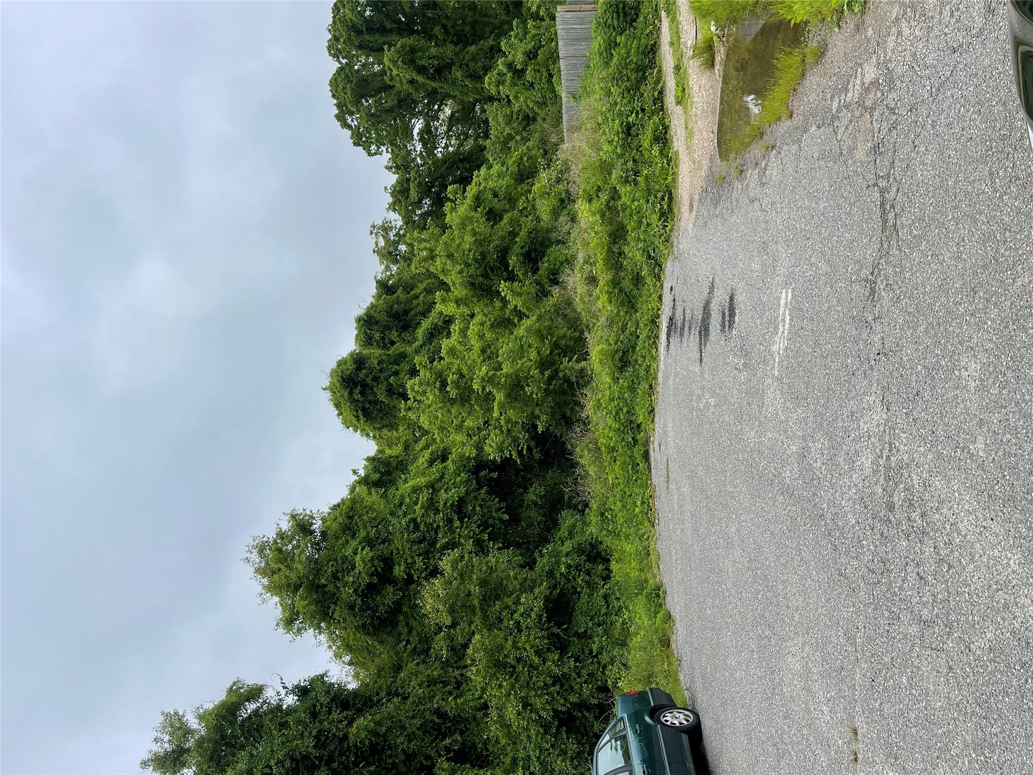 Brentwood Street, Bay Shore, New York image 1