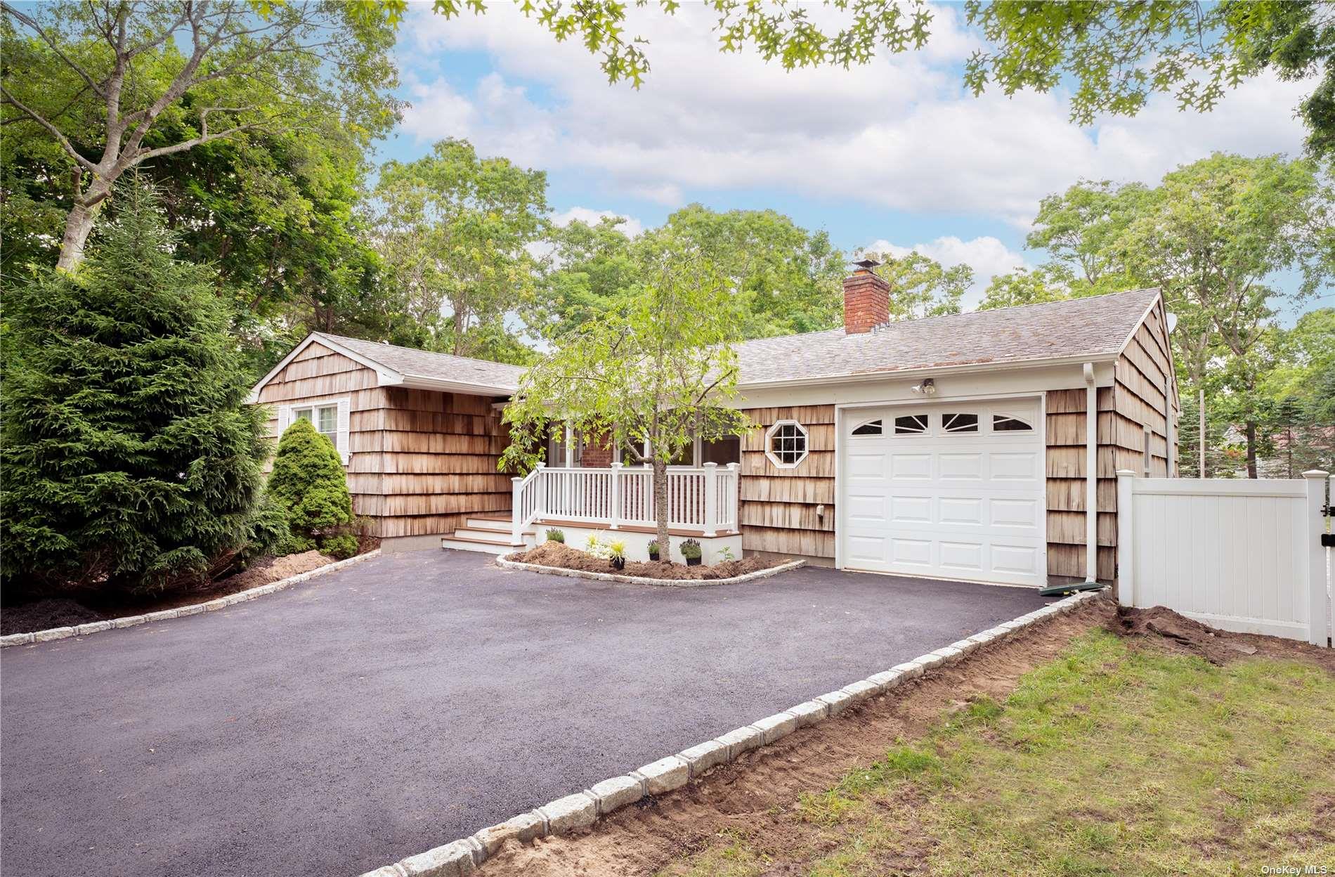Wakeman Court, Hampton Bays, Hamptons, NY - 4 Bedrooms  
3 Bathrooms - 