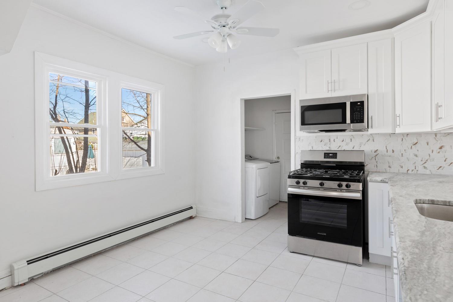 30 Verazzano Avenue, Copiague, New York image 13