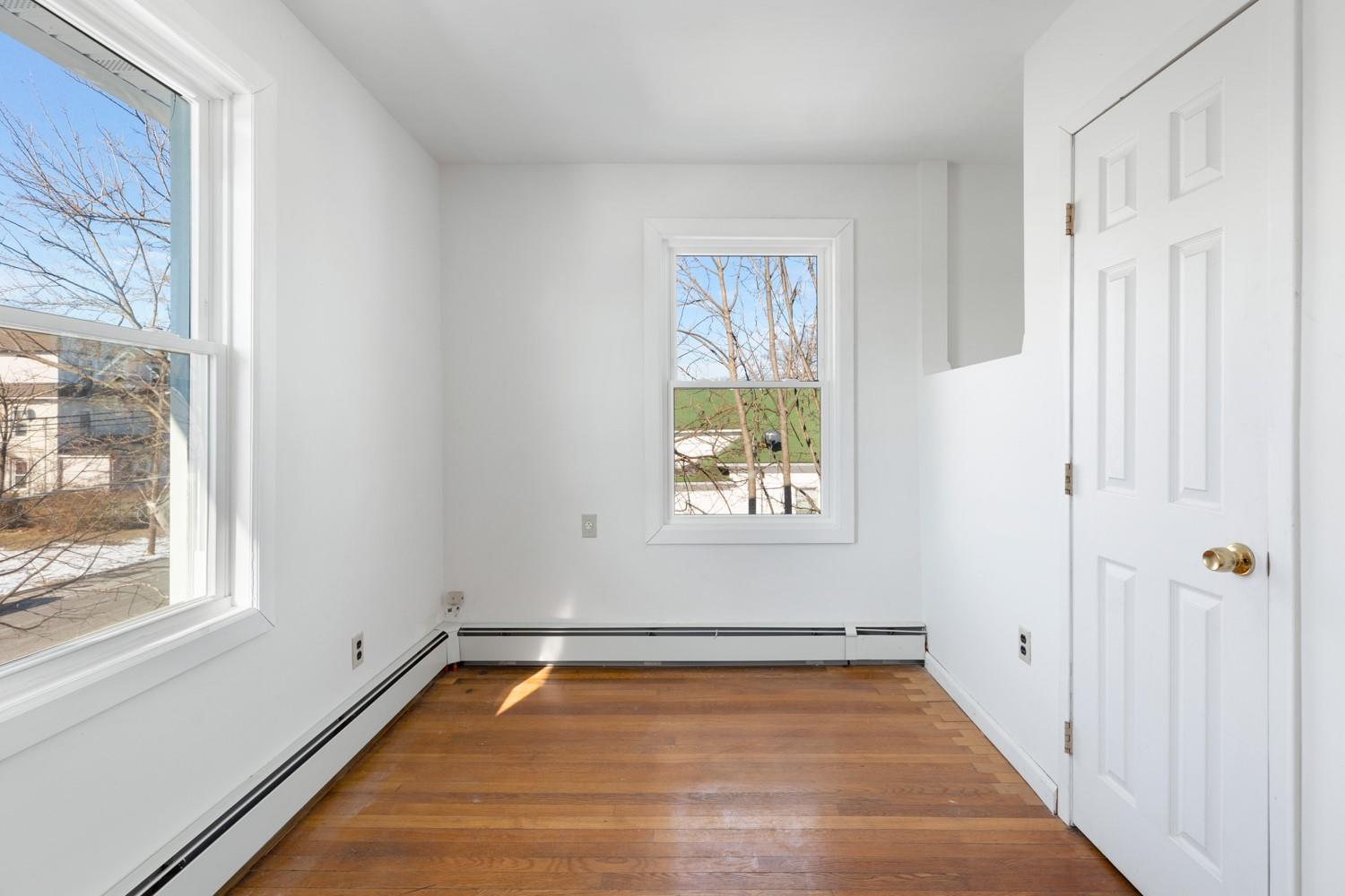 30 Verazzano Avenue, Copiague, New York image 22