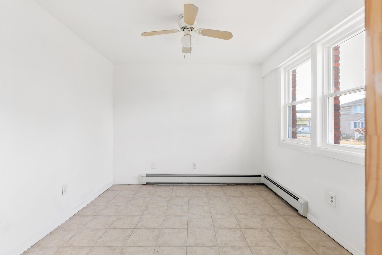 30 Verazzano Avenue, Copiague, New York image 7