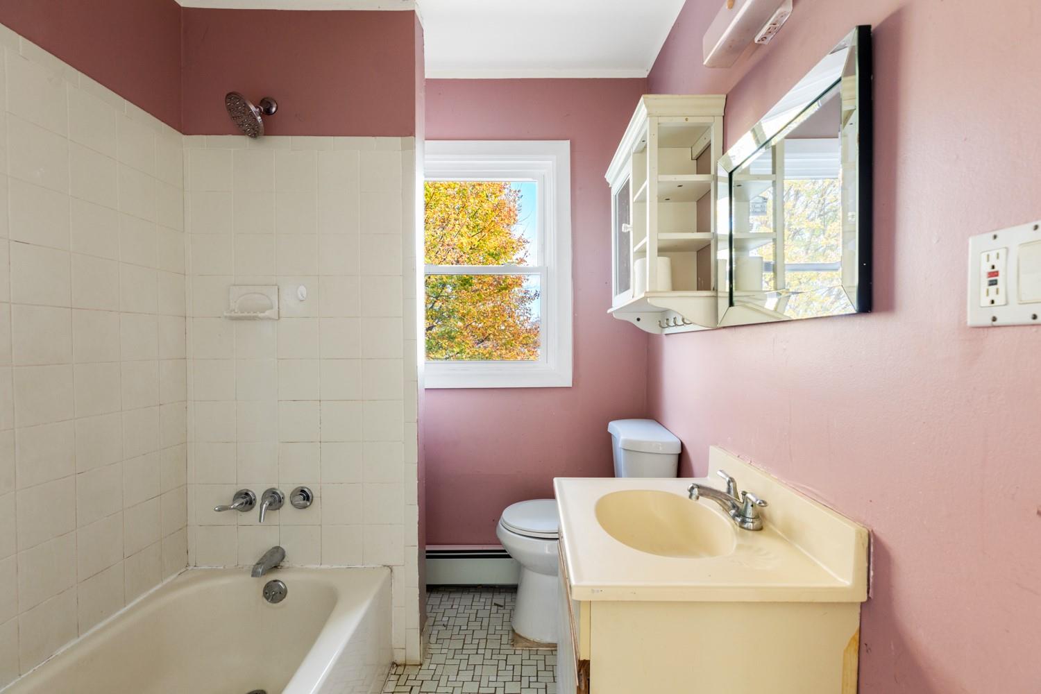 30 Verazzano Avenue, Copiague, New York image 26