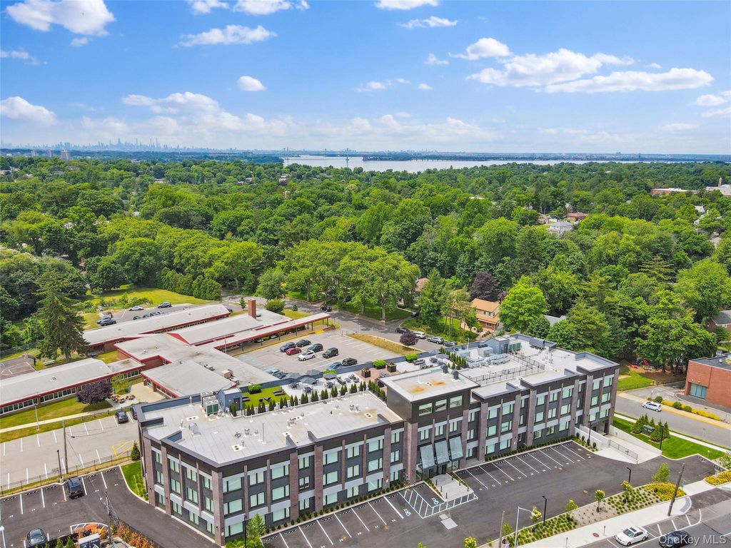 Photo of 218 Middle Neck Road #101, Great Neck, NY 11021 (MLS # 845614)