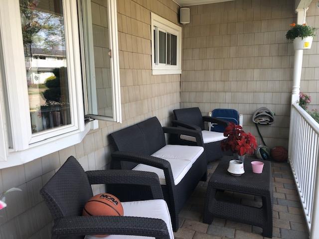 24 Raspberry Lane, Levittown, Florida image 3
